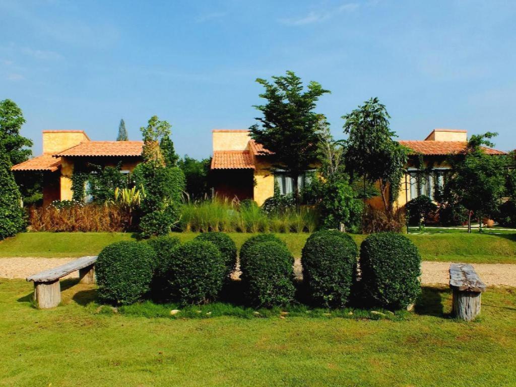 Villa Tuscany Country Resort Suan Phueng Exteriér fotografie