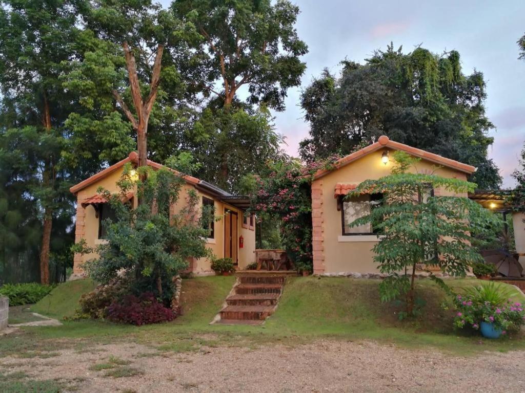 Villa Tuscany Country Resort Suan Phueng Exteriér fotografie